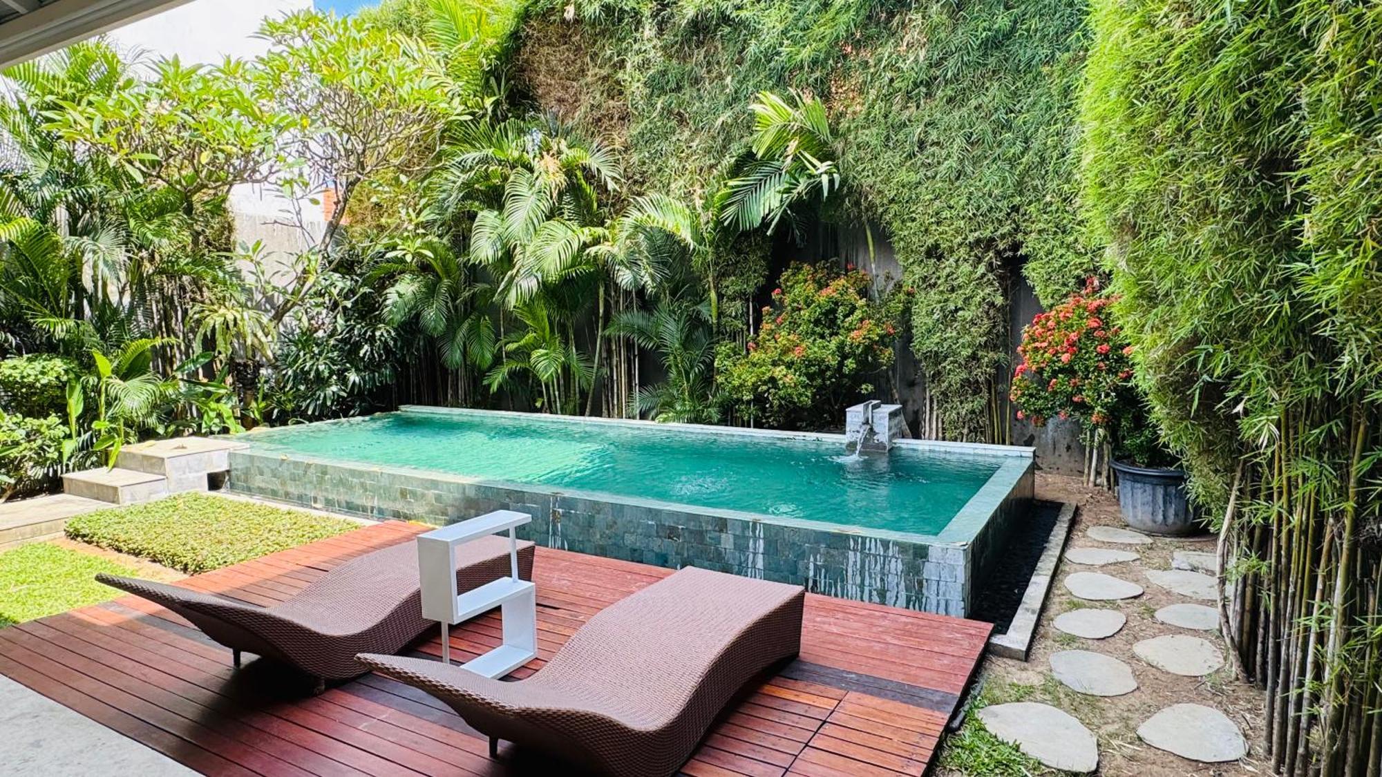 Villa Rainbow Sanur Exterior photo